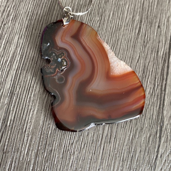 Womens Stone Necklace - Picture 3 of 5